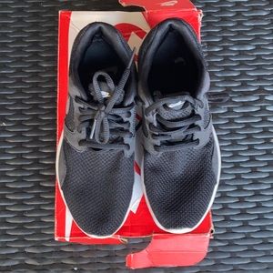 Women Nike Kaishi Used